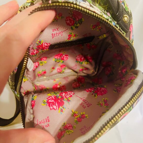 Betsey Johnson Mini Floral Puppy Dog Back Pack-Pink/Black/Gold Mix-Adjustable ST - Picture 14 of 16